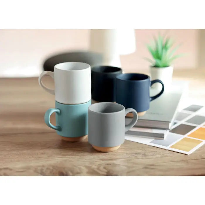 Set de căni din ceramică stivuibile 170 ml în alb mat, bleumarin, teal și gri cu suporturi din lemn