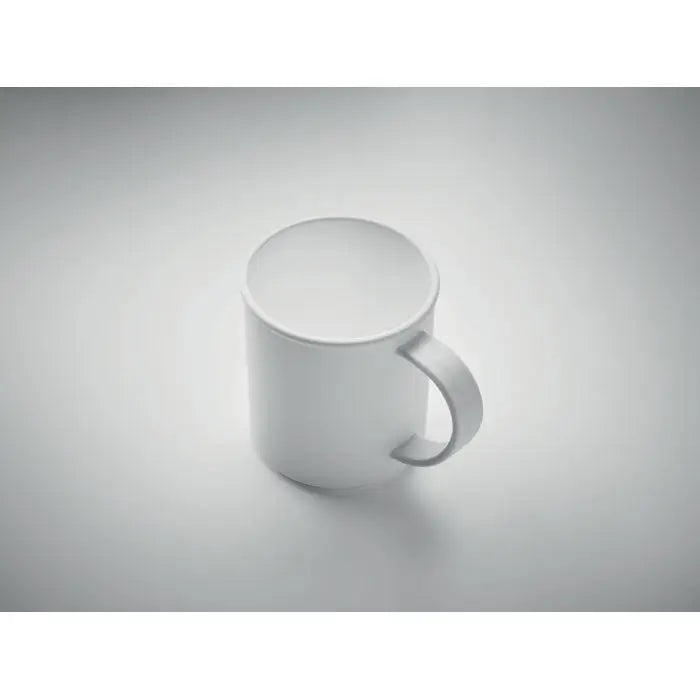 Cana reutilizabila alba din ceramica cu finisaj lucios si maner curbat simplu de 300 ml