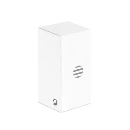 Cutie alba dreptunghiulara cu design minimalist si logo-uri gri subtile pentru cantar de bagaje