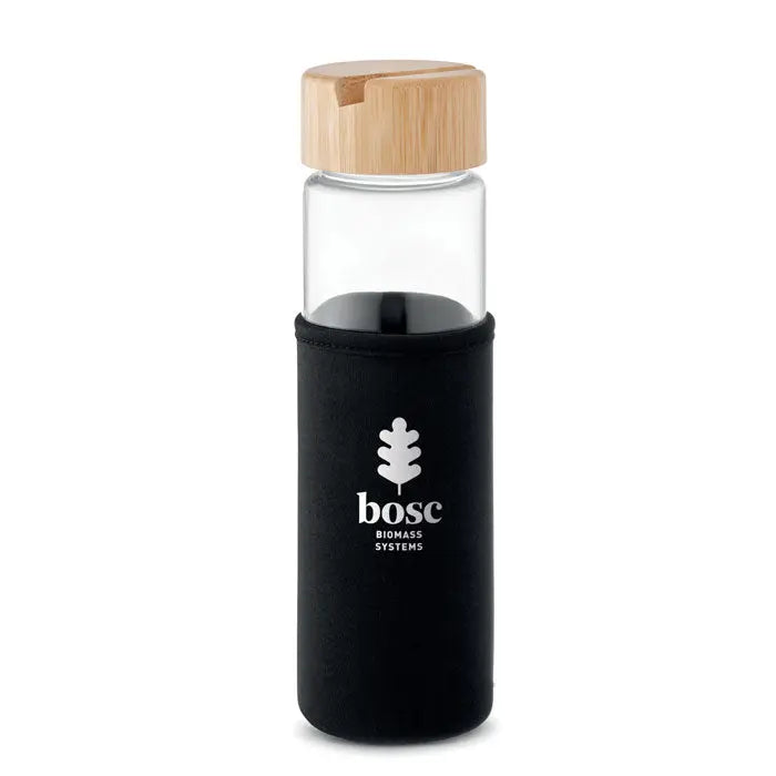 Sticlă transparentă 600ml cu capac din bambus și husă neoprensă neagră cu logo bosc biomass systems