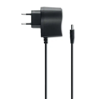 Alimentator ac negru cu stecher european cu doua pini si conector dc cilindric pentru carcasa din bambus ceas deșteptător led