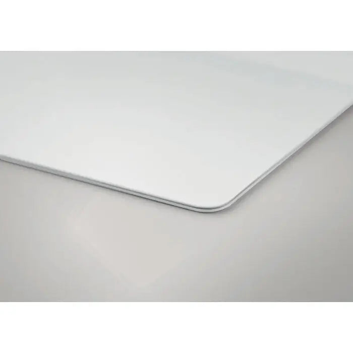 Card de blocare rfid alb dreptunghiular cu design minimalist si margini rotunjite pentru securitate electronica