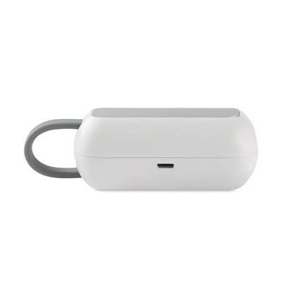 Caz de incarcare fara fir tws alb si gri cu design rotunjit si maner integrat pentru casti wireless