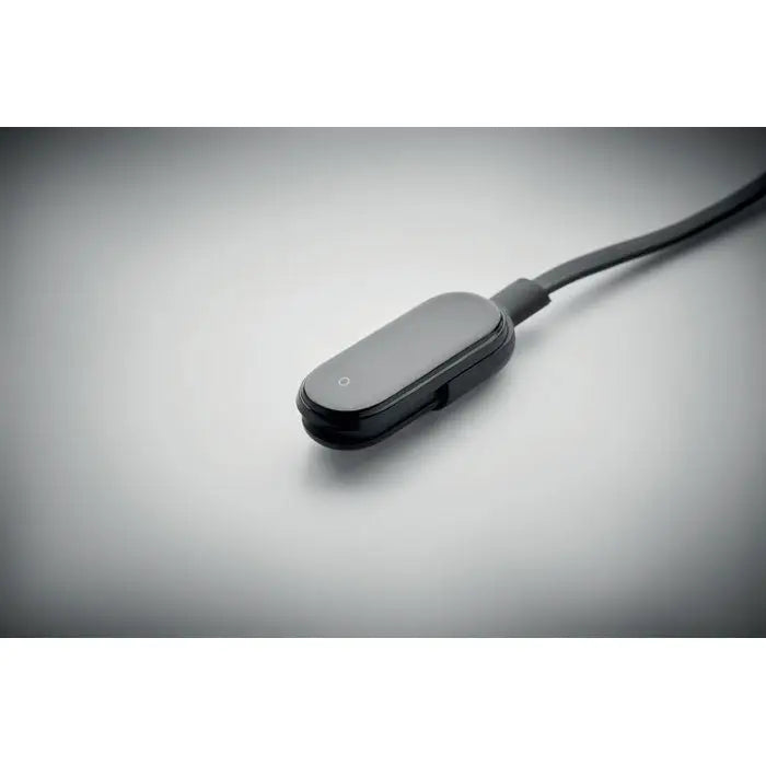Ceas de sanatate fara fir inteligent xiaomi mi band 4 negru cu design oval si suprafata neteda