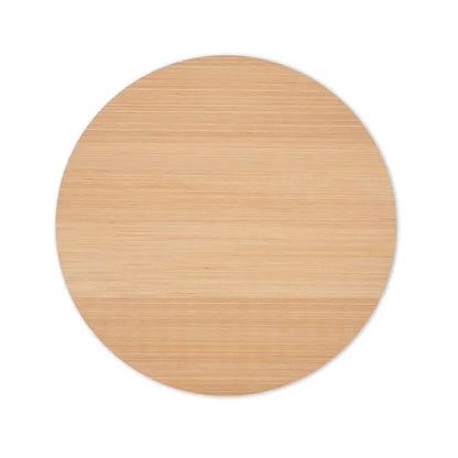 Coaster rotund din bambus maro deschis cu textură vizibilă a fibrei lemnului pentru protecție și decor