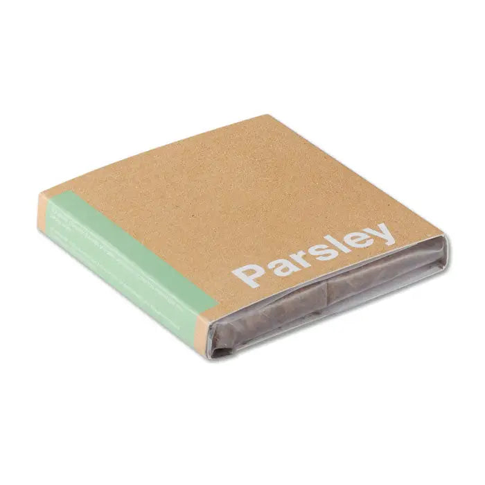 Notita autoadeziva din pluta maro cu cotor mint verde si textul parsley pentru seminte de patrunjel compost