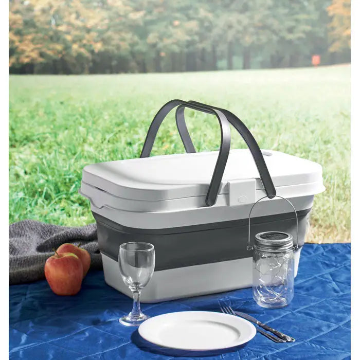 Cos de picnic pliabil alb și gri cu mâner negru ideal pentru transport ușor la picnic