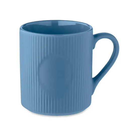 Covoras de cana din ceramica 340 ml albastru mat cu textura nervuri verticale si toarta rotunda usoara
