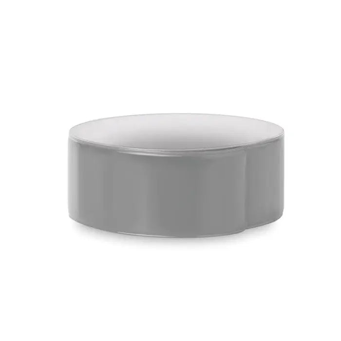Bol rotund ceramic gri cu finisaj lucios si margine usor evazata pentru curea reflectorizanta la incheietura mainii