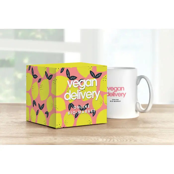 Cutie cadou de sublimare pentru cani colorata in galben si roz cu model de lamai si frunze si text vegan delivery alb