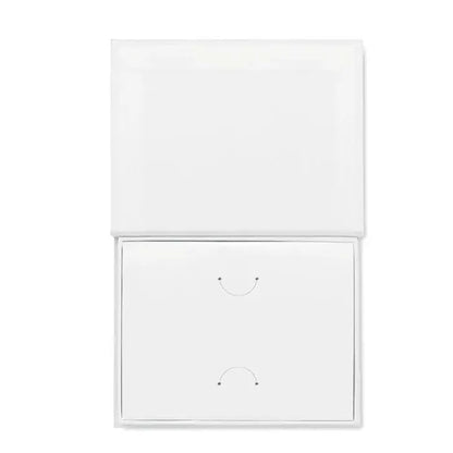 Cutie de card cadou albă dreptunghiulară cu finisaj lucios și design minimalist zâmbet pe interior