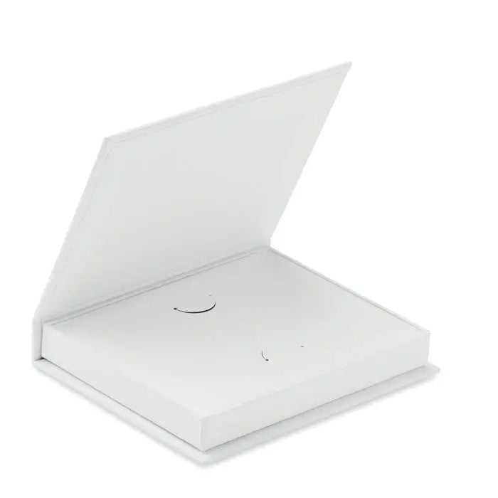 Cutie de card cadou alb cu design minimalist si zambet negru subtil pe interiorul capacului