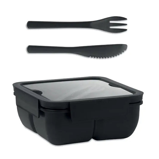 Cutie de pranz neagra din plastic cu capac transparent si tacamuri negre, capacitate 600ml