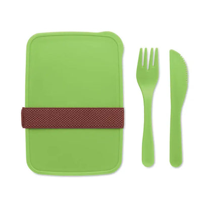 Cutie de pranz din silicon verde aprins cu tacamuri lime verzi si chinga impletita maro pentru pranz compact