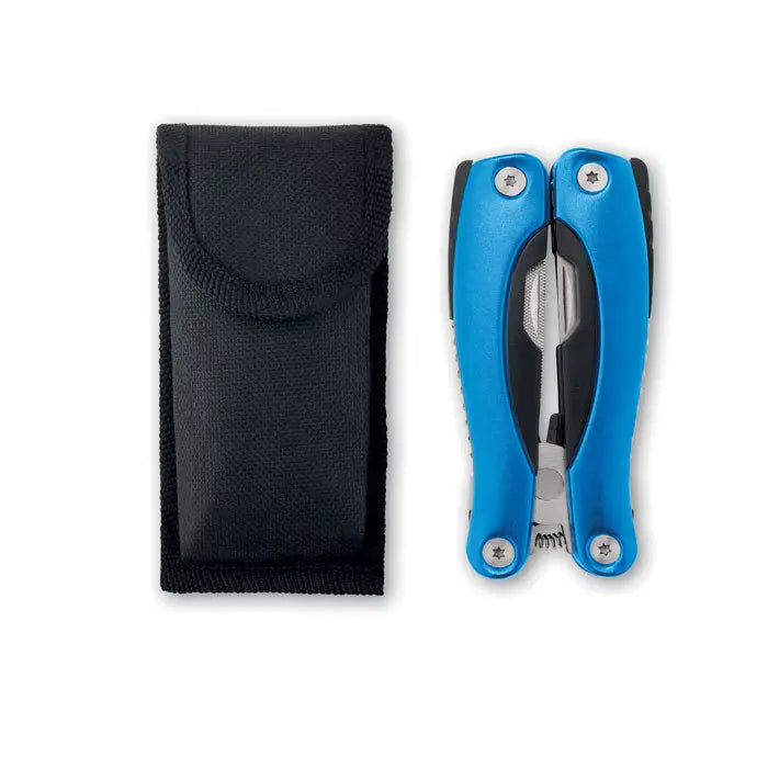 Cutit multifunctional pliabil albastru cu accente negre si suruburi argintii deschis langa teaca neagra din material textil