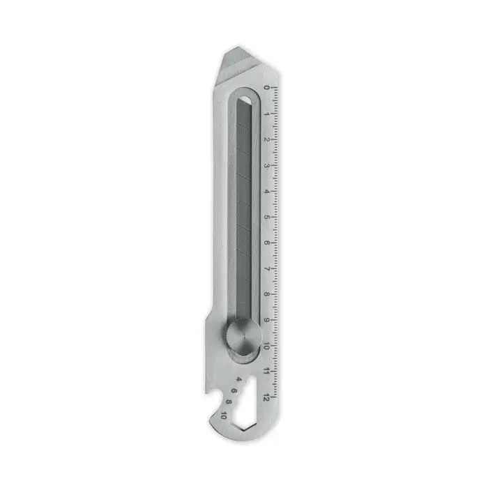 Cutit retractabil din metal argintiu cu instrumente multiple incluzand ruleta si deschizator de sticle