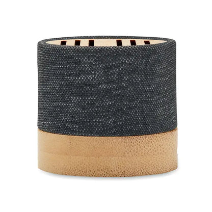 Difuzor wireless bamboo rpet negru texturat cu baza din bambus natural si partea superioara fanta