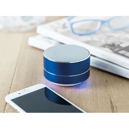 Difuzor wireless de 3w cilindric albastru cu grilaj argintiu din metal pentru sunet portabil de calitate