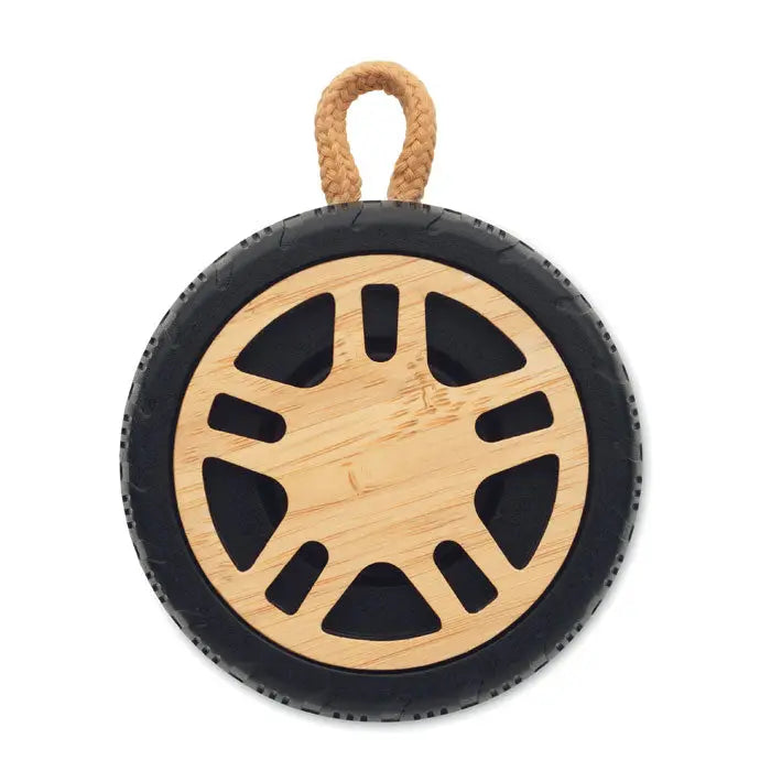 Difuzor wireless in forma de anvelopa negru si lemn deschis cu maner impletit din franghie tip burete circular