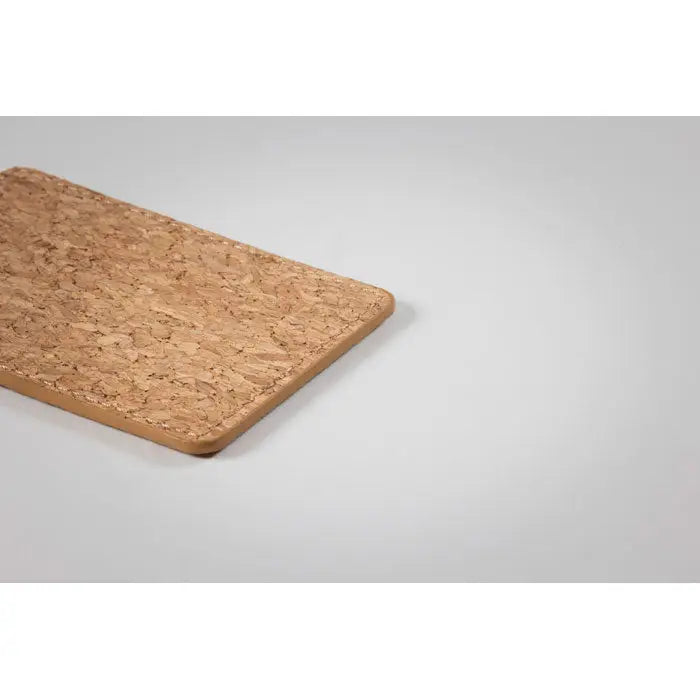 Eticheta pentru bagaje din pluta dreptunghiulara cu suprafata naturala texturata si margini rotunjite
