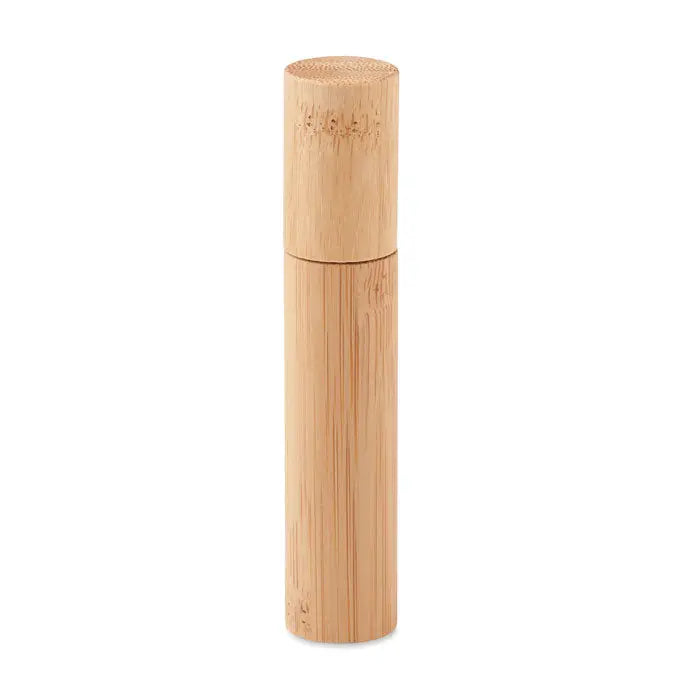Flacon atomizator de parfum 10 ml din bambus cilindric maro deschis cu capac si textura naturala subtila