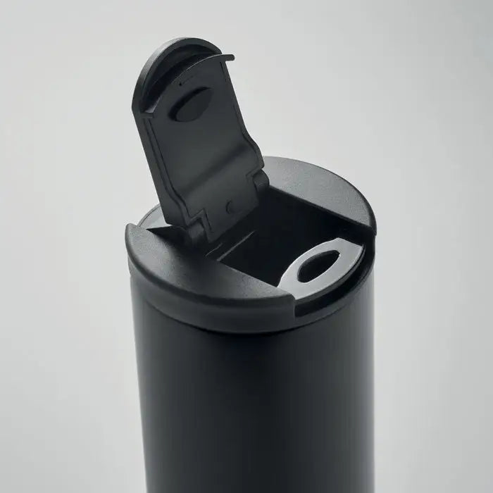 Flacon cu perete dublu 330 ml in forma cilindrica neagra cu capac articulat si maner integrat pentru calatorii