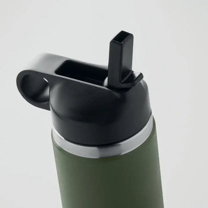 Flacon cu perete dublu de 500 ml olive verde izolat cu capac negru pentru baut sip si finisaj argintiu