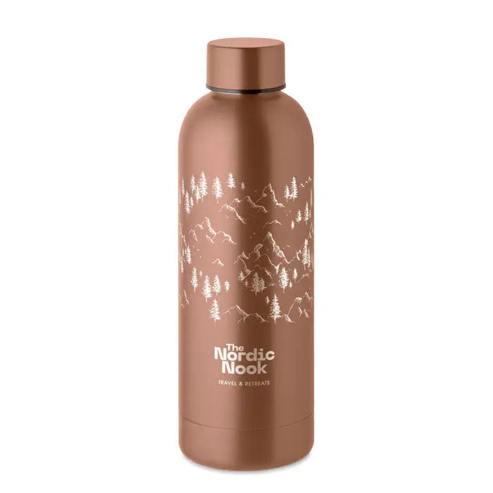 Flacon cu perete dublu de 500 ml din cupru cu design minimalist de munte si brazi si branding the nordic nook