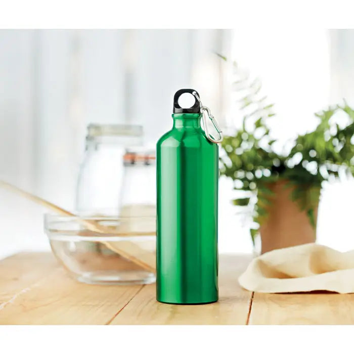 Flacon din aluminiu 750 ml verde metalizat cu capac negru si carabiniera argintie pentru hidratare usoara