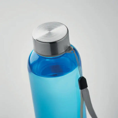 Sticlă de apă albastră translucida flacon tritan renew™ 500 ml cu capac metalic argintiu și curea gri