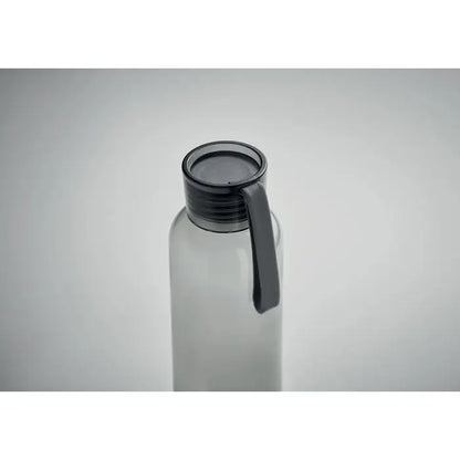 Flacon tritan si cuier 500ml un recipient de apa gri translucid cu capac negru mat si toarta integrata