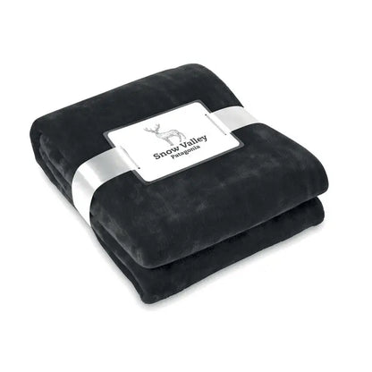 Flanel patura neagra din plus cu textura fina si eticheta alba cu logo patagonia snow valley
