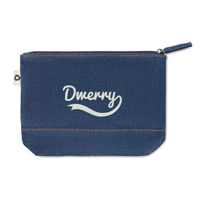 Geanta cosmetica din denim reciclat albastru cu logo alb brodat dwerry si fermoar asortat