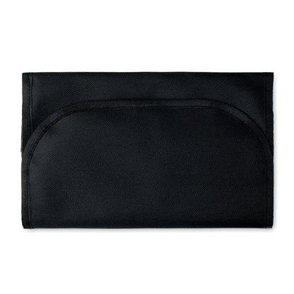 Portofel negru din material textil cu clapeta curbată cusută pentru accesorii de călătorie