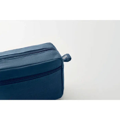 Geanta de toaleta din canepa 200 gr m² albastru navy cu fermoar si tab mic pentru usoare calatorii