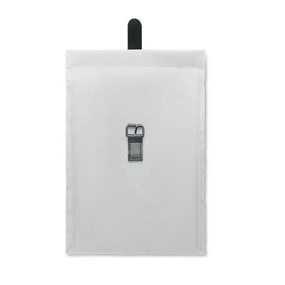 Geanta frigorifica 600d rpet alba din material texturat cu curea neagra din piele si catarama metalica