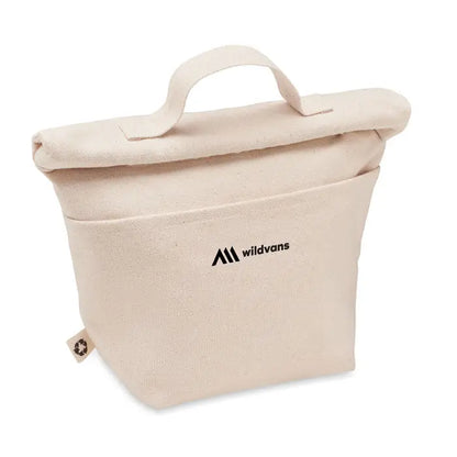 Geanta frigorifica din bumbac reciclat bej cu logo wildcraft negru si eticheta material reciclat