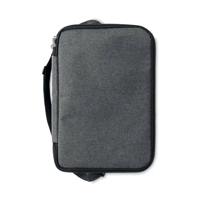 Geanta frigorifica rpet din tesatura gri texturata cu fermoar si curea neagra tip crossbody