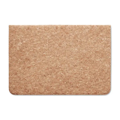 Geanta laptop pluta clapa magnetica cu suprafata dreptunghiulara din pluta naturala maro deschis si colturi rotunjite