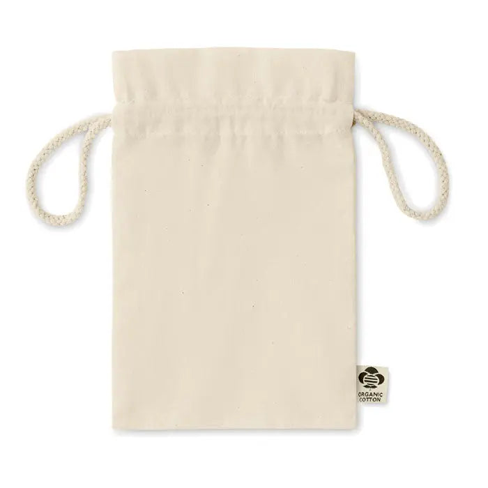 Geanta mica cadou din bumbac organic beige cu snur si manere din sfoara si eticheta brodata mica
