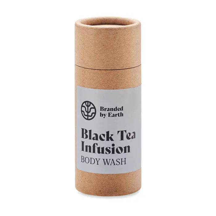 Gel de apa vegan unisex pentru corp infusionat cu ceai negru in tub cilindric din carton maro deschis de branded by earth