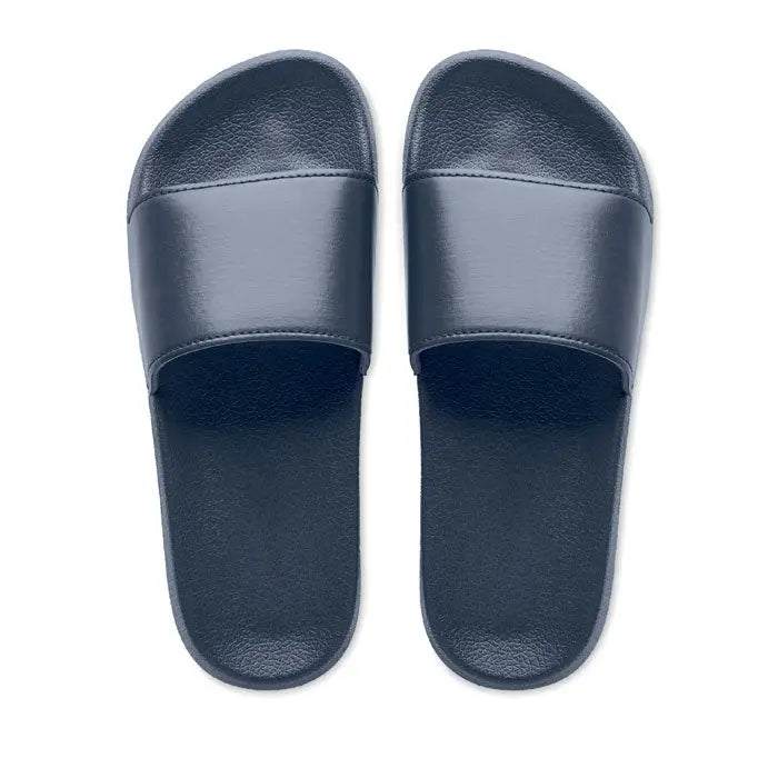 Slide negre anti-alunecare mărimea 36 37 cu partea superioară netedă texturată și talpă de cauciuc