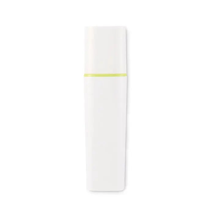 Highlighter alb cilindric iluminator rpet cu bandă verde lime subtilă lângă vârf pentru evidențiere text