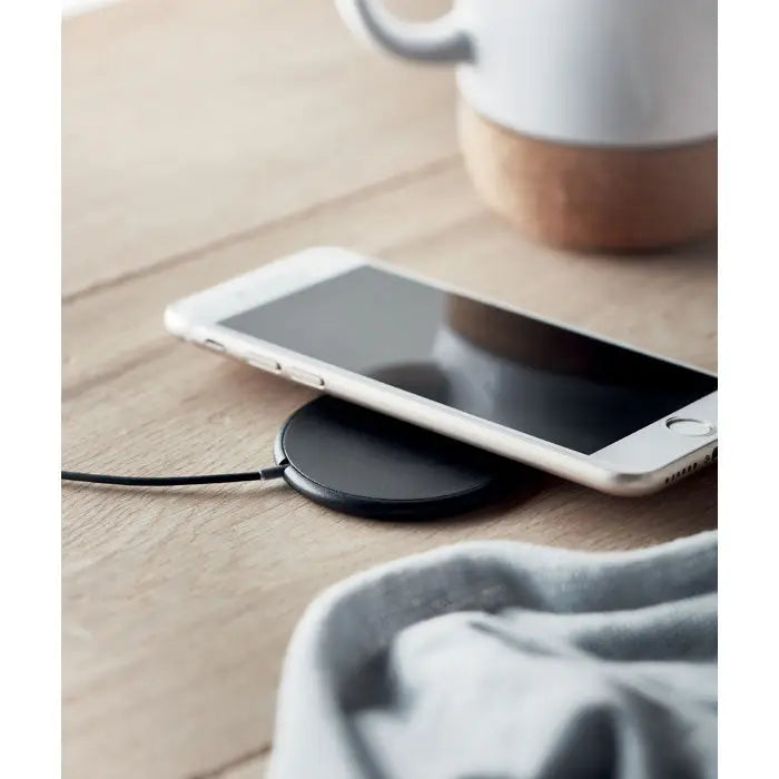 Incarcator magnetic wireless 10w negru circular cu finisaj mat din material elegant pentru incarcare rapida