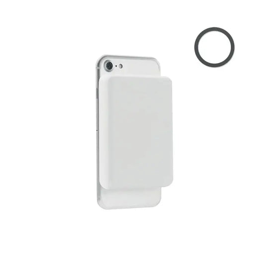 Carcasa alba subtire pentru telefon cu design minimalist si finisaj mat, compatibila cu incarcator magnetic wireless 15w
