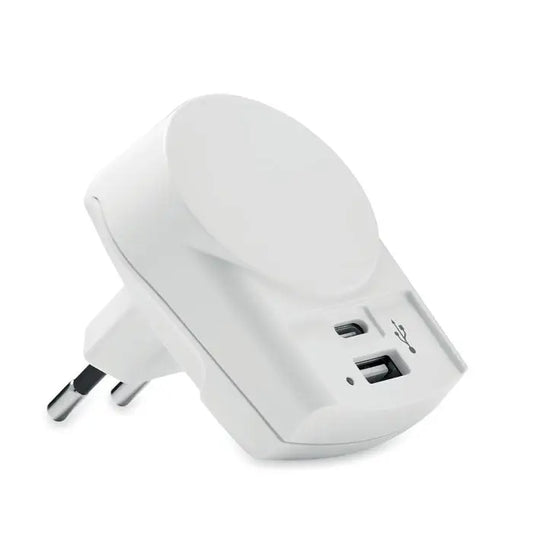 Încărcător skross euro usb ac alb din plastic cu două porturi usb și priza europeană pentru călătorii