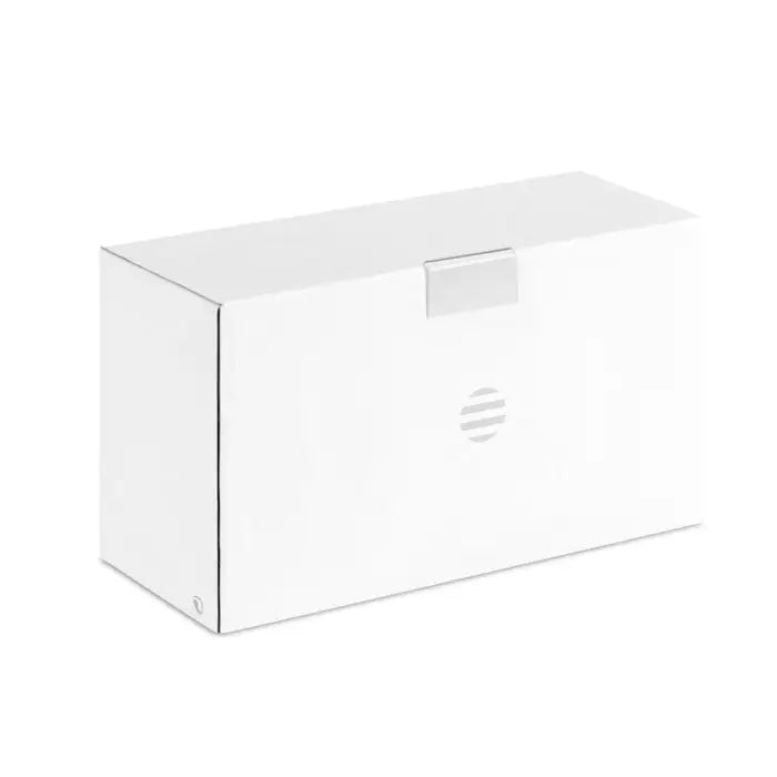 Cutie albă dreptunghiulară hp cu siglă gri subtilă și închidere flap pentru încărcător wireless de birou 10w
