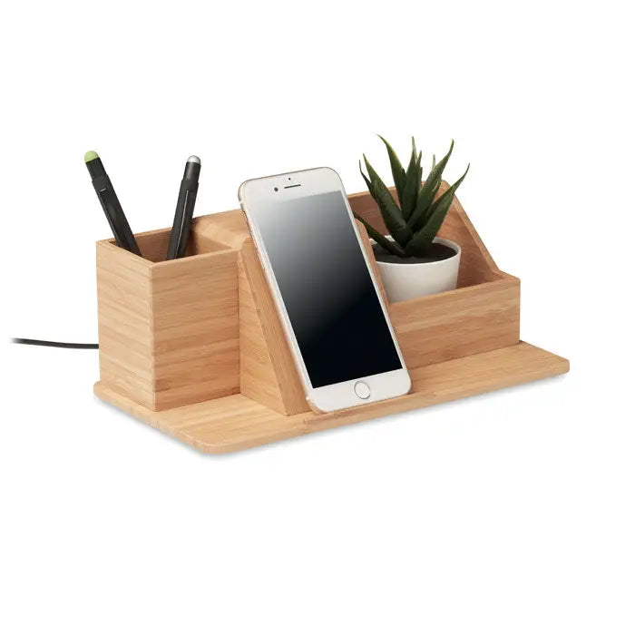 Organizator birou din bambus maro deschis cu compartimente pentru pixuri, suport telefon și încărcător wireless 10W