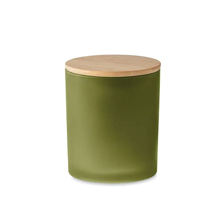 Lumanare de ceara pe baza de plante 120 gr in borcan de sticla mata verde masliniu cu capac natural din bambus