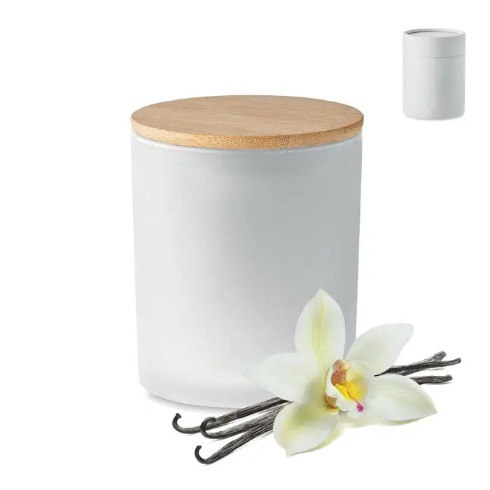 Lumanare de ceara pe baza de plante 280 gr in recipient ceramic alb cu capac din bambus